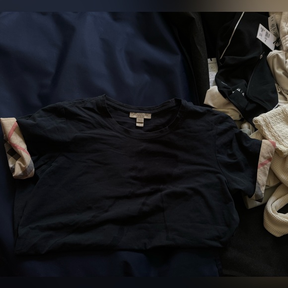 Burberry navy t shirt small - Picture 3 of 11